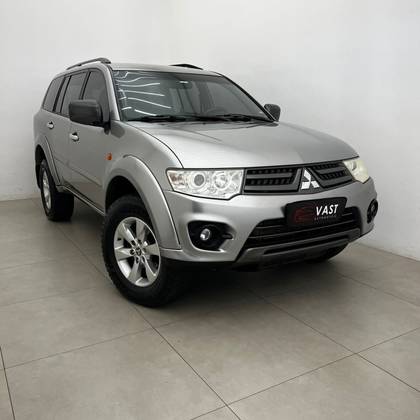 MITSUBISHI PAJERO DAKAR 3.2 HPE 4X4 7 LUGARES 16V TURBO INTERCOOLER DIESEL 4P AUTOMÁTICO MITSUBISHI PAJERO DAKAR 3.2 HPE 4X4 7 LUGARES 16V TURBO INTERCOOLER DIESEL 4P AUTOMÁTICO